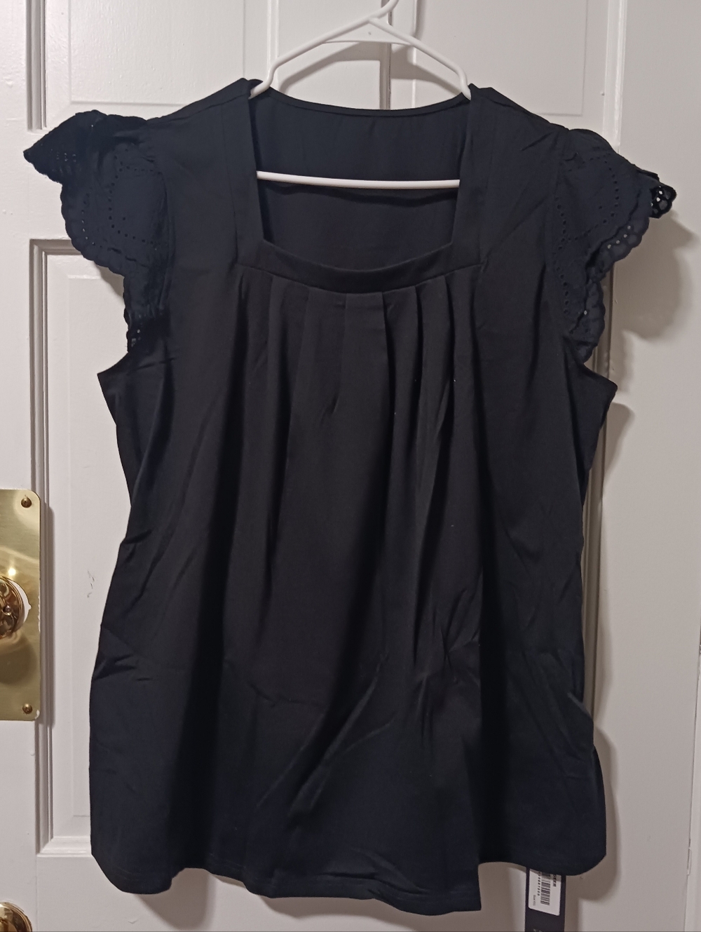 S. Deer Concepts Black Eyelet Ruffle Sleeve  Top , NWT Sz 2XLS.